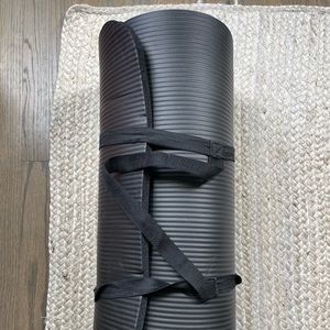 Black Yoga Mat